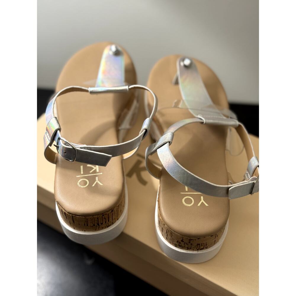 WOMEN YOKI AMELIA SANDALS SIZE 6.5 IRIDESCENT IN COLOR - Picture 2 of 10